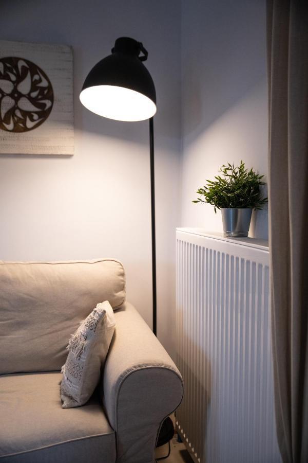 Chic & Spacious House In Rodia Apartment *