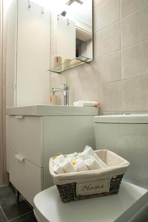 Chic & Spacious House In Rodia *